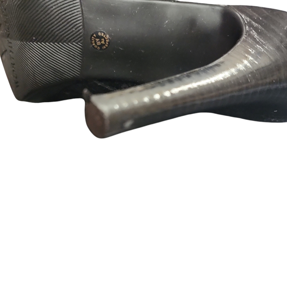 Calf boots with heels,zip sides, buckle decor 81/2 Medium velour - Picture 8 of 12